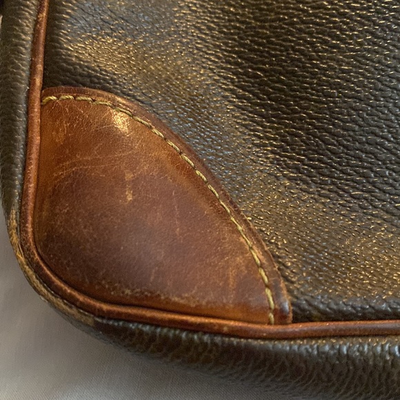 *REHAB* Louis Vuitton Pouch - Picture 9 of 9